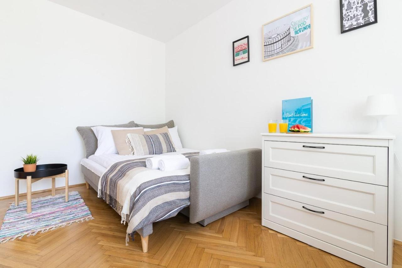 Rent Like Home - Pawia 36 Варшава Экстерьер фото