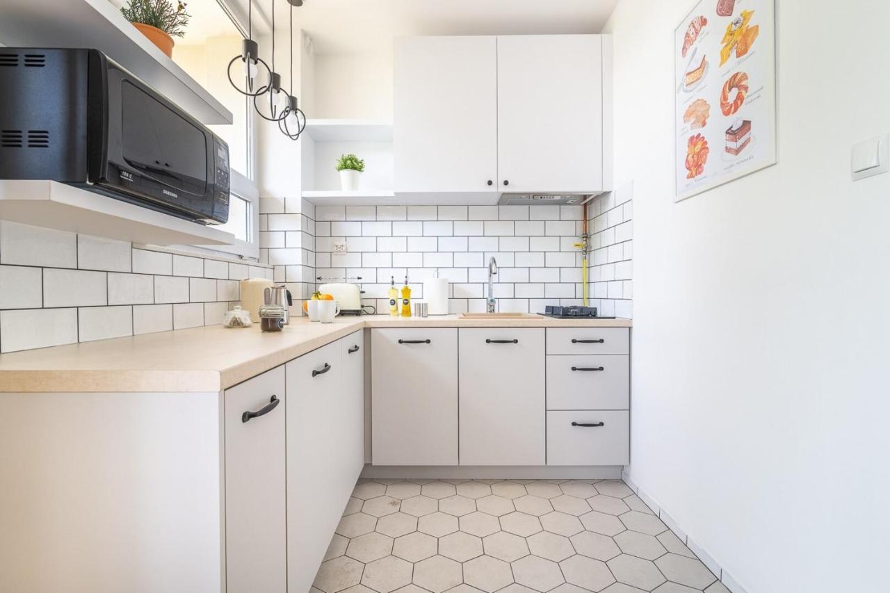 Rent Like Home - Pawia 36 Варшава Экстерьер фото